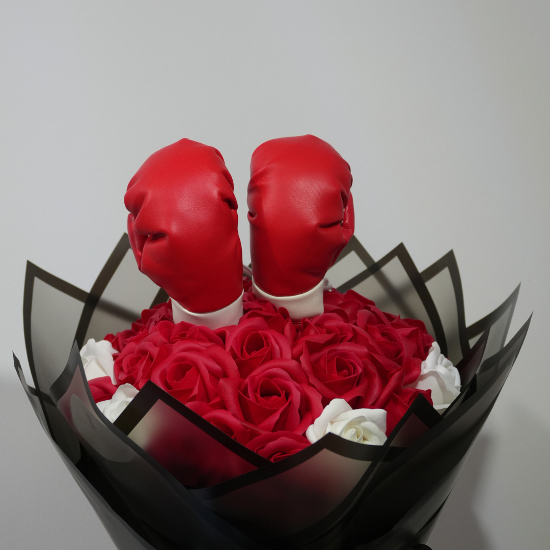 Buchet Trandafiri Premium cu Mănuși de Box