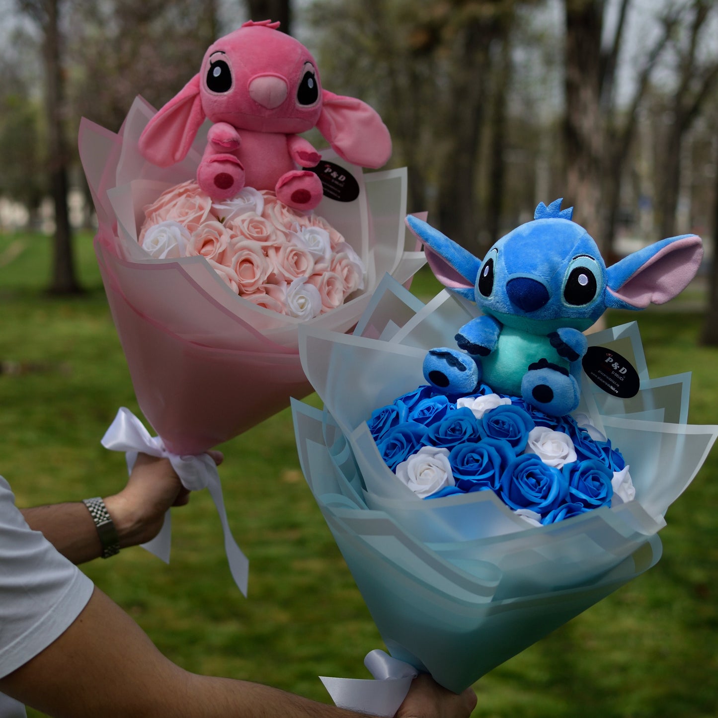 Buchet Trandafiri cu Stitch și Angel