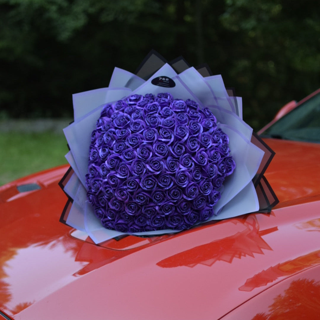 Buchet Trandafiri Mov Cu Sclipici Premium