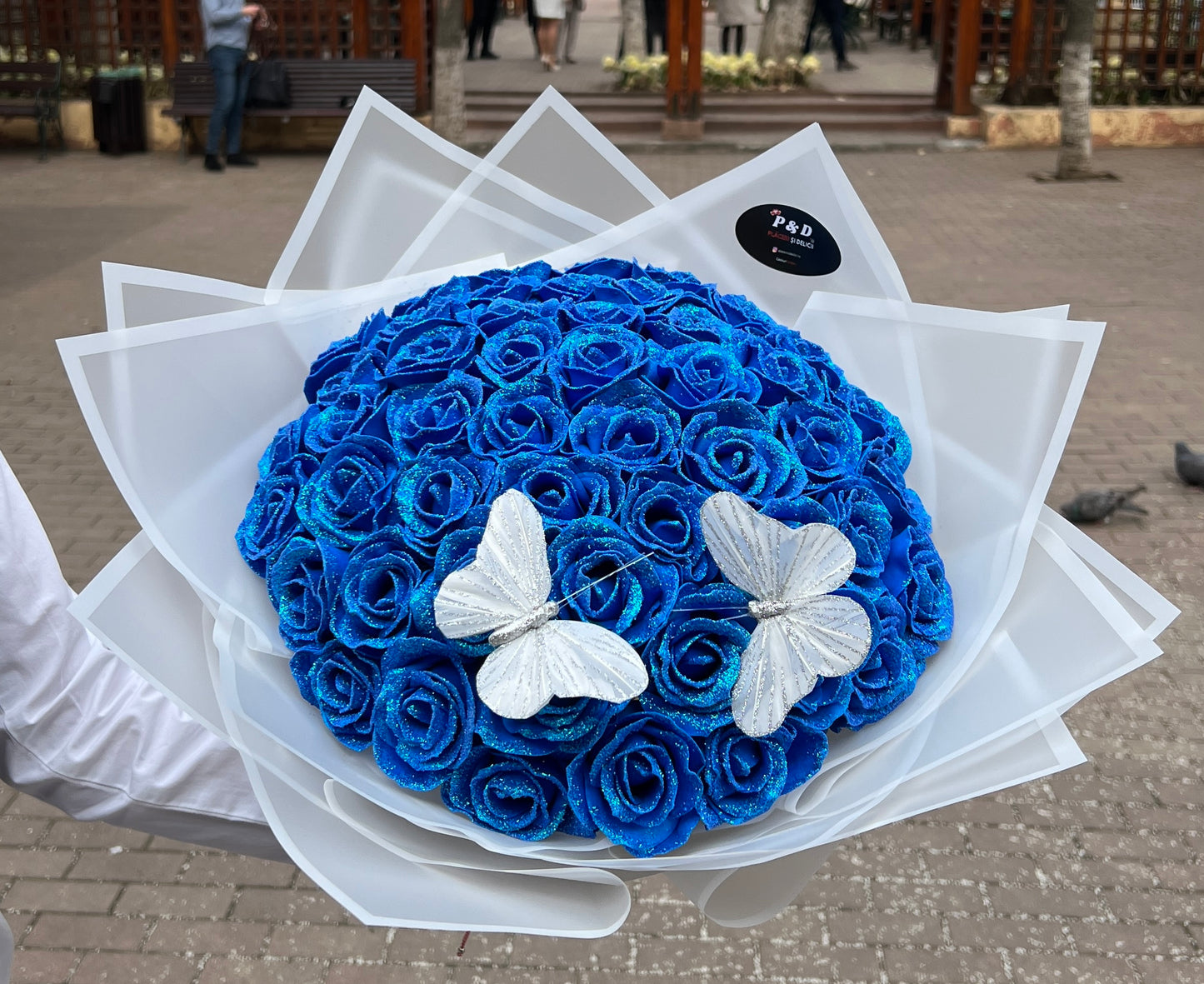 Buchet Trandafiri Premium Cu Sclipici Albastru