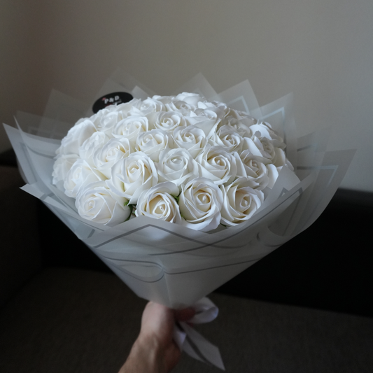 Buchet Premium cu 49 Trandafiri 🤍❤️💙💜🩷