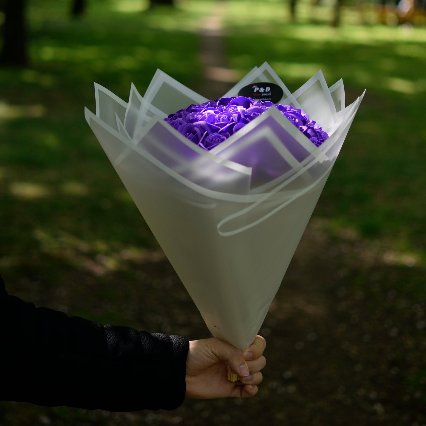 Buchet Trandafiri Mov Premium