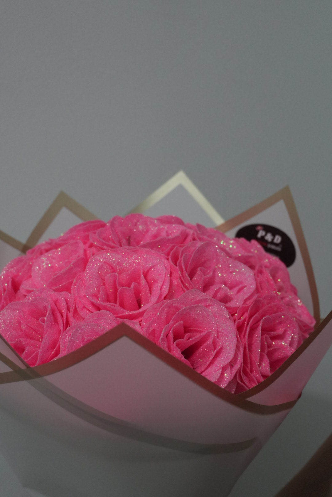 Buchet Trandafiri Royal Cu Sclipici Premium Roz
