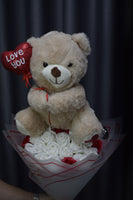 Buchet Valentine’s Day cu Trandafiri și Ursuleț – Cadoul Perfect pentru Ea