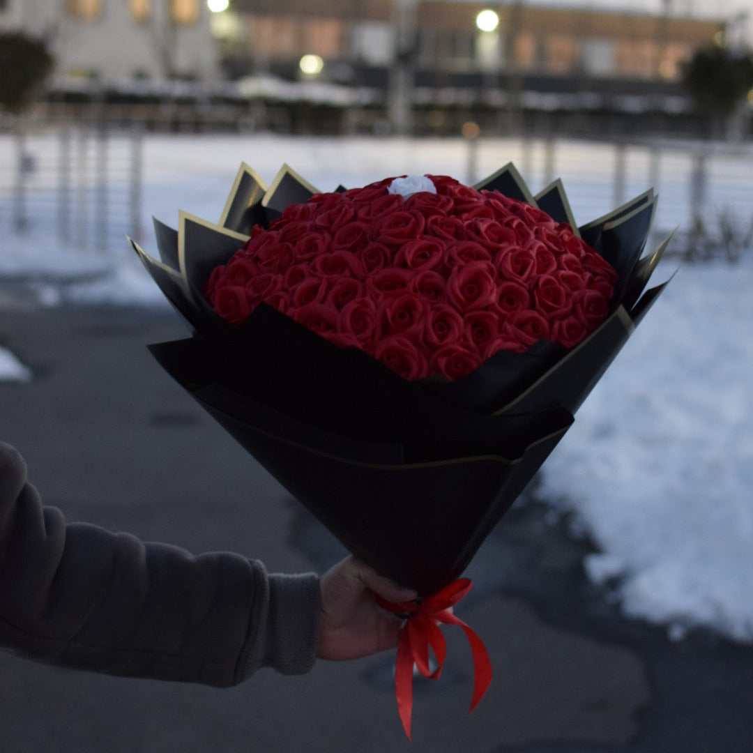 Buchet 101 Trandafiri Premium Roșii