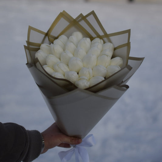 Buchet Lalele Premium Albe